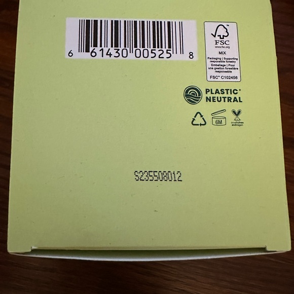 Skin AHA/BHA Exfoliating Pads in Light Green Box - Picture 3 of 6